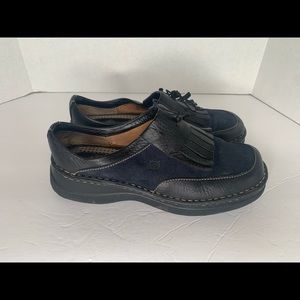 Born women’s slip on with tassels size 9